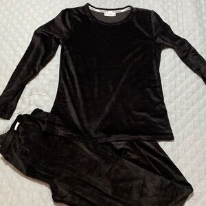 Womens M - BearPaw Base Layer Shirt and Pants